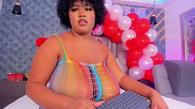 NiiaMoore online show from February 15, 2025, 8:23 pm