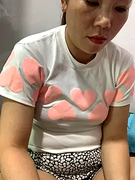 Snapshot of Baby-bigtits chatting on October 25, 2025, 2:55 am Baby-bigtits online show from October 25, 2025, 2:55 am