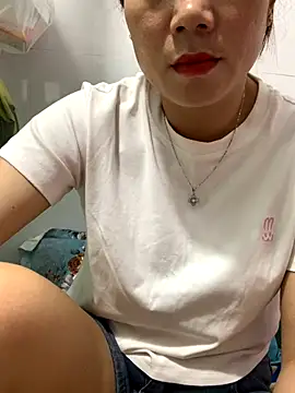 Baby-bigtits online show from September 22, 2025, 2:06 am