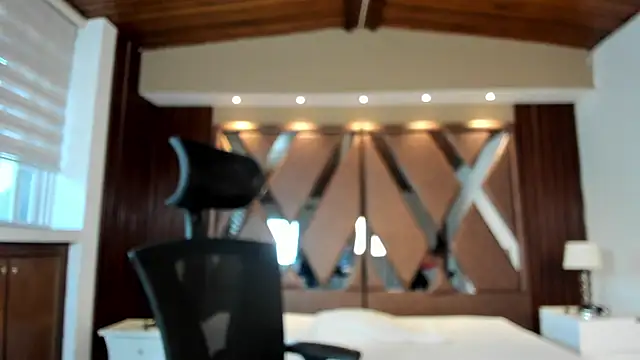 Snapshot of IsabellaaJoness chatting on March 19, 2026, 11:21 am IsabellaaJoness online show from March 19, 2026, 11:21 am