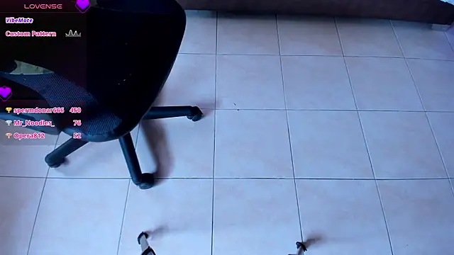 Snapshot of IsabellaaJoness chatting on March 15, 2025, 11:40 am IsabellaaJoness online show from March 15, 2025, 11:40 am