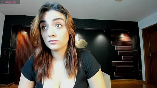 Snapshot of IsabellaaJoness chatting on October 1, 2025, 1:59 pm IsabellaaJoness online show from October 1, 2025, 1:59 pm