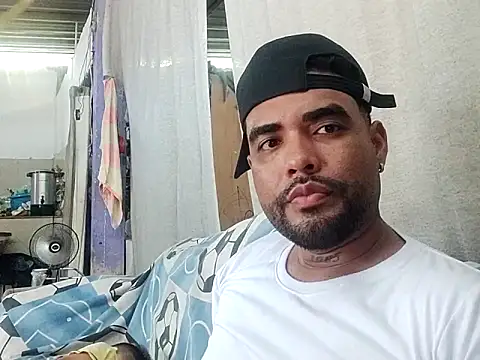 Miguelito955 online show from February 25, 2025, 4:35 pm