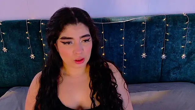 AgathaLynx online show from December 19, 2025, 10:39 am