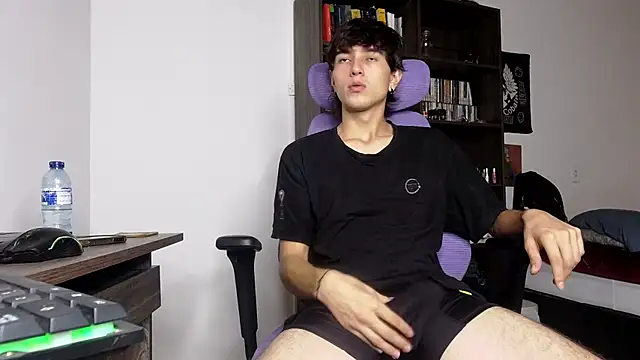 alex connorr online show from December 1, 2025, 8:53 pm