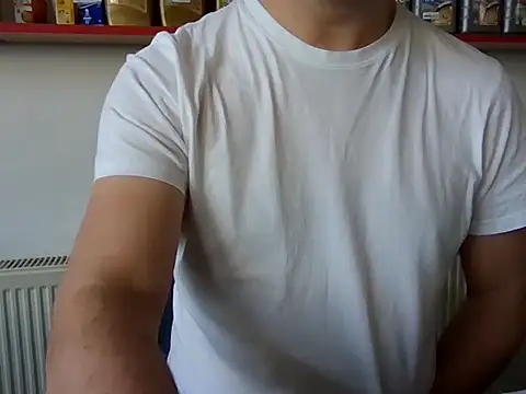 Snapshot of fikoivos chatting on February 14, 2026, 11:10 am fikoivos online show from February 14, 2026, 11:10 am