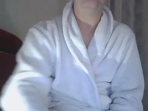 fikoivos online show from November 13, 2025, 9:08 pm