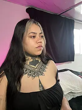 Snapshot of aliensexy chatting on February 28, 2026, 8:52 pm aliensexy online show from February 28, 2026, 8:52 pm