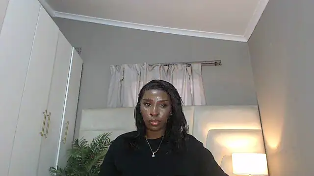naughtyblackdolie online show from September 27, 2025, 4:51 am
