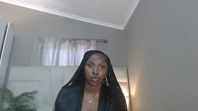 naughtyblackdolie online show from December 20, 2025, 10:29 am