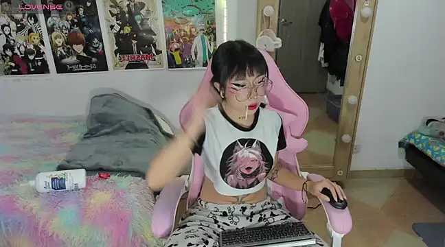 Aiisha uwu online show from January 22, 2025, 3:20 am