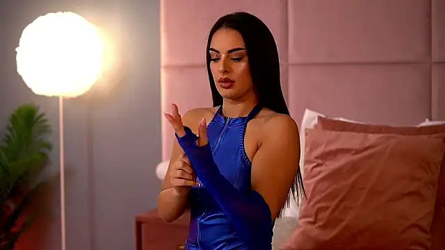 AlmaLuv online show from March 27, 2026, 4:54 am