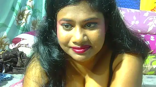 sexy roma online show from February 12, 2025, 9:01 pm