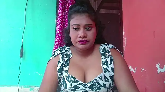 Snapshot of sexy_roma chatting on May 17, 2026, 2:44 am sexy roma online show from May 17, 2026, 2:44 am