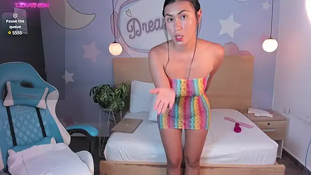 violetta mendoza  online show from February 1, 2025, 10:44 pm