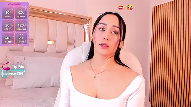 hazel ross tcw online show from October 23, 2025, 1:54 pm