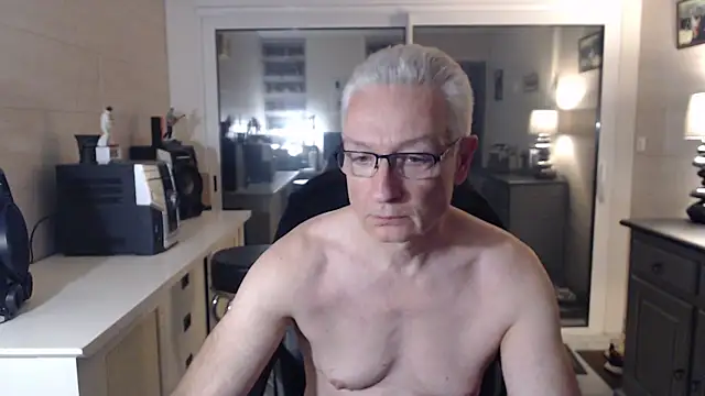 Goduleur69 online show from December 10, 2024, 9:22 pm