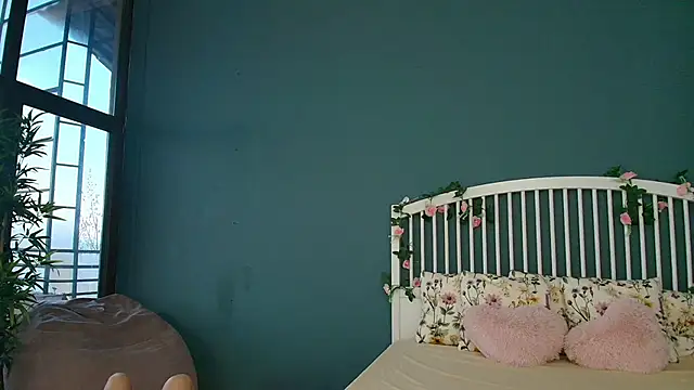 AlicePirs online show from March 25, 2026, 5:07 am