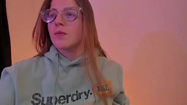 Snapshot of tekila__ chatting on February 20, 2025, 8:03 pm tekila online show from February 20, 2025, 8:03 pm