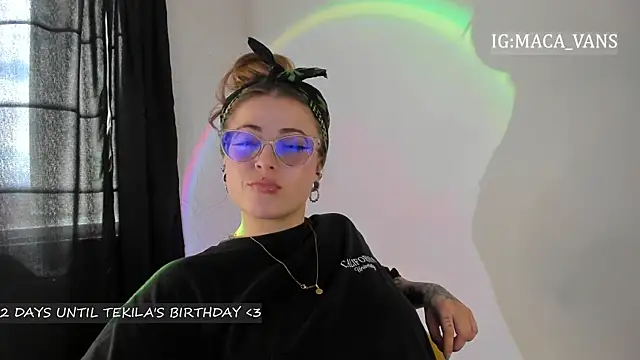 Snapshot of tekila__ chatting on January 23, 2025, 7:18 pm tekila online show from January 23, 2025, 7:18 pm