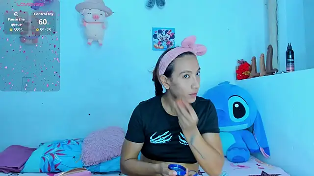 Valeria Fitness online show from June 5, 2026, 7:03 am