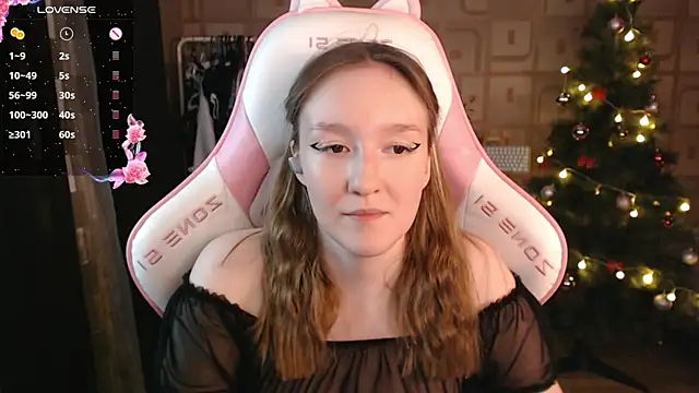 MoonlishSiren online show from December 17, 2024, 7:48 pm