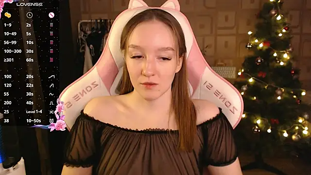MoonlishSiren online show from December 20, 2024, 8:12 pm