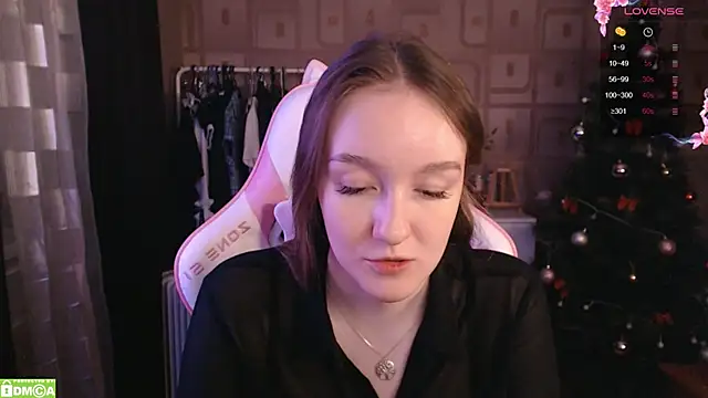 MoonlishSiren online show from January 20, 2025, 10:26 pm