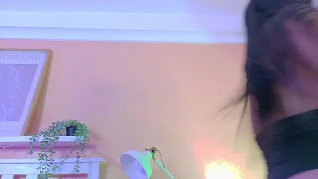 KendalMilleer online show from December 22, 2025, 10:48 am