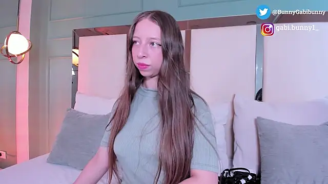 gabi bunny online show from May 19, 2026, 6:59 pm