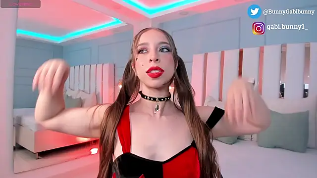 gabi bunny online show from May 14, 2026, 3:42 pm