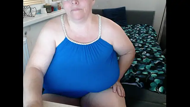 Sweetboobs online show from September 19, 2025, 7:18 pm