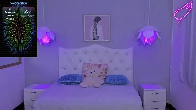 Lisa7 7 online show from November 28, 2025, 6:52 pm