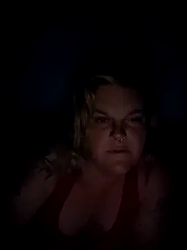 Trans Girl next door420 online show from April 27, 2026, 9:51 am