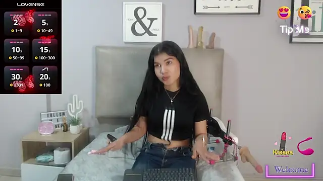 SophiaMeyerst online show from July 10, 2026, 5:02 pm