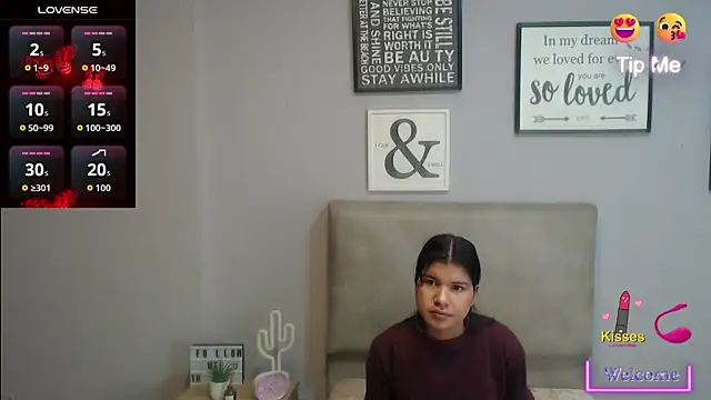 SophiaMeyerst online show from April 13, 2026, 12:53 pm