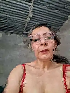 Mia-funny20 online show from April 13, 2026, 8:46 pm