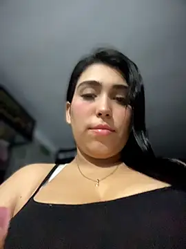 emma  cute   online show from April 16, 2026, 11:33 am