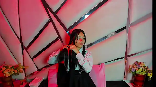 Snapshot of Aurora_18 chatting on October 11, 2025, 2:40 pm Aurora 18 online show from October 11, 2025, 2:40 pm