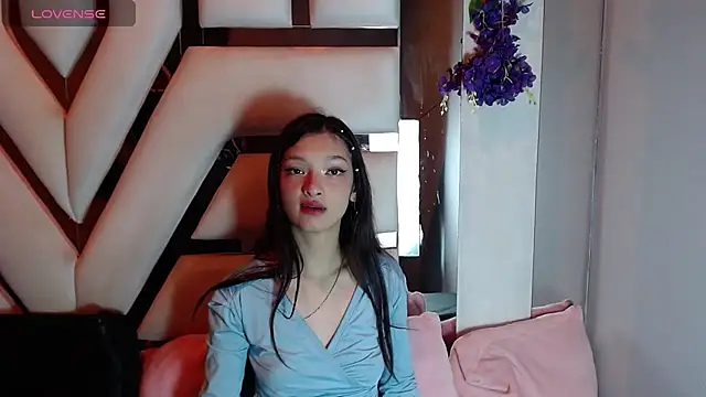 Aurora 18 online show from April 23, 2026, 2:40 pm