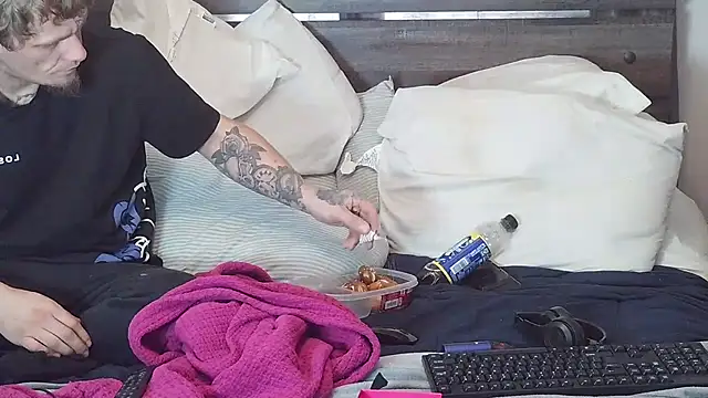 SpAzZ1234 online show from February 15, 2026, 7:57 pm