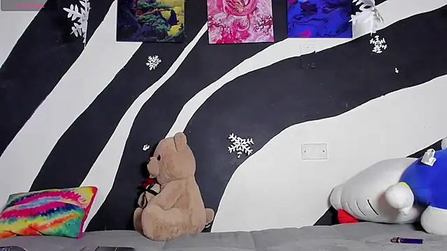 Lilith Zen online show from December 19, 2025, 8:00 pm