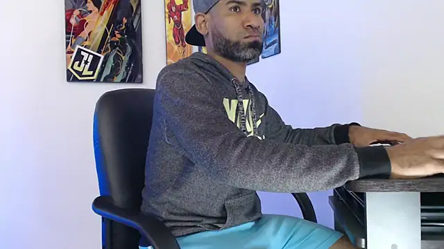 Enriblack92 online show from January 3, 2025, 6:57 pm