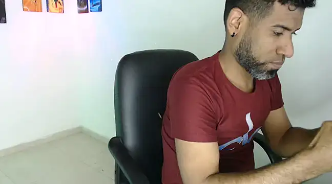 Enriblack92 online show from December 23, 2024, 10:44 pm