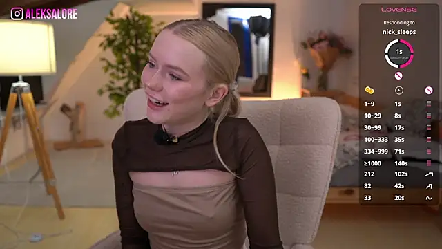 LexieLoree online show from January 10, 2026, 4:08 am