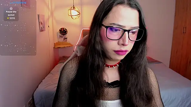 paula kawaiifu  online show from October 24, 2025, 2:38 pm