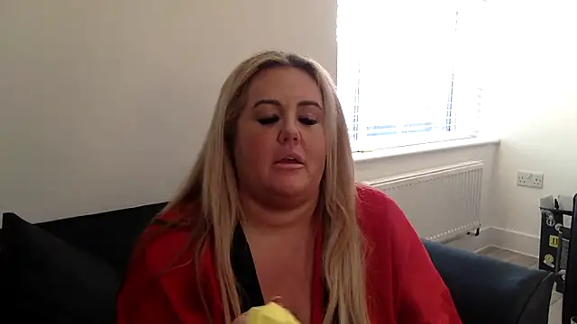 Snapshot of English_Brooke chatting on June 21, 2026, 4:40 am English Brooke online show from June 21, 2026, 4:40 am