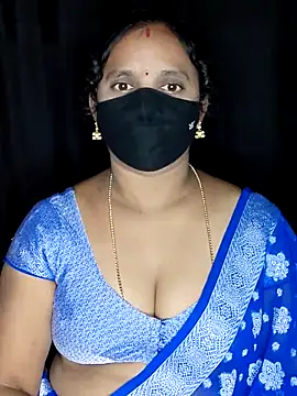 Snapshot of vintage-vibs chatting on February 19, 2026, 6:16 pm vintage-vibs online show from February 19, 2026, 6:16 pm