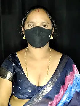 Snapshot of vintage-vibs chatting on February 26, 2026, 6:19 pm vintage-vibs online show from February 26, 2026, 6:19 pm