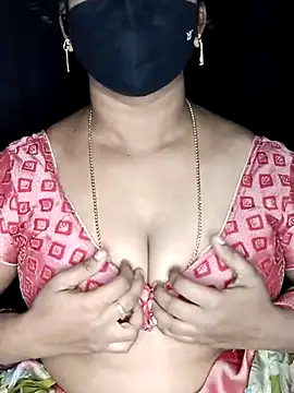 Snapshot of vintage-vibs chatting on February 9, 2026, 6:11 am vintage-vibs online show from February 9, 2026, 6:11 am